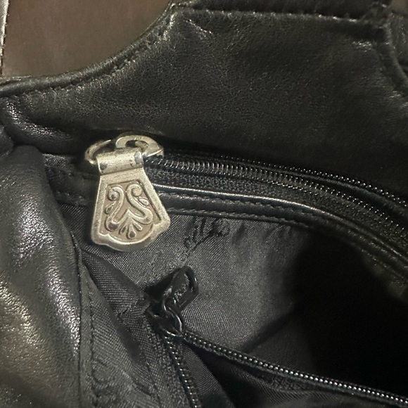 Fossil Black Leather Shoulder Bag Purse Classic Minimalist Everyday Handbag Y2K - Picture 5 of 6